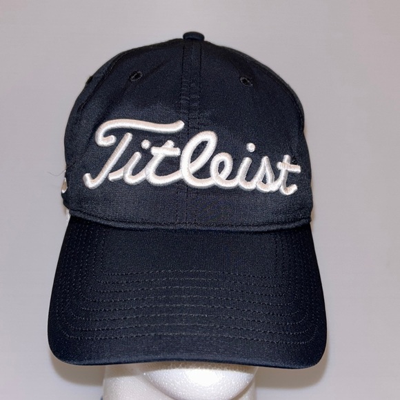 TITLEIST PRO V 1 GOLF HAT - Adjustable - Black with White - Picture 1 of 8